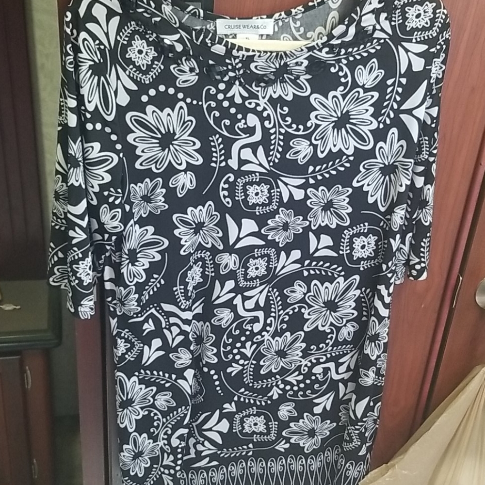 Cruise Wear & Co dress Black & White travel wear n